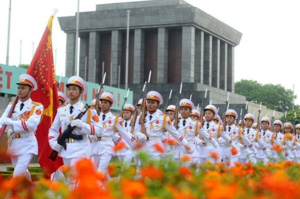 Where is Uncle Ho's mausoleum?