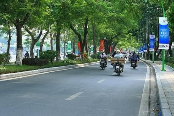 Beautiful places to visit in Hanoi's West Lake